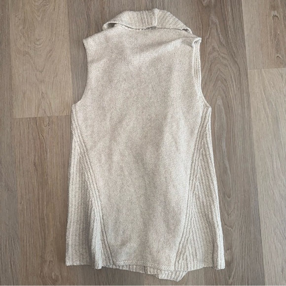Loft Cream/Beige Knit Sweater Vest - Size Small - Picture 4 of 6